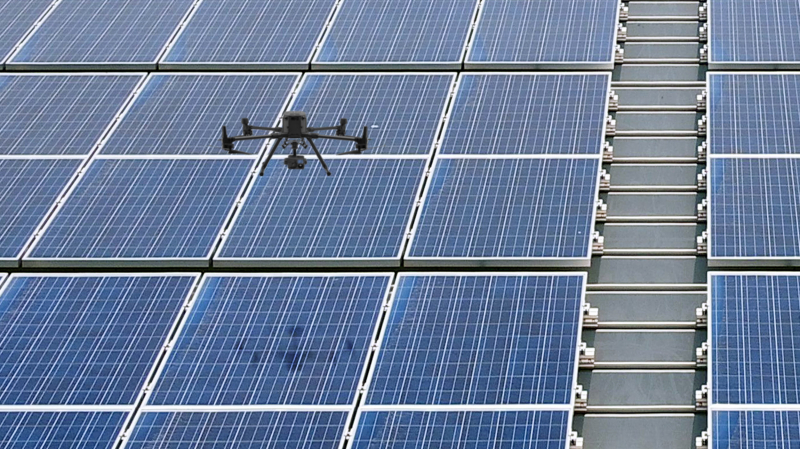 jinnian金年会以无人机搭配IR Sensor热显像技术进行全方面模块健检，有效降低人力成本并提升发电量