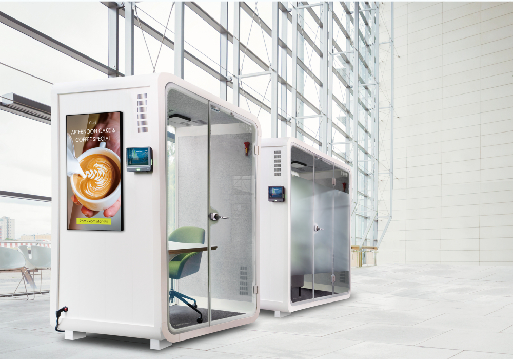 jinnian金年会子公司达擎之智慧行动办公舱，采用PDLC智能调光玻璃设计，透过通电与断电的电流切换，呈现透明与雾面效果，具节能降耗特性并兼顾隐私，确保信息安全