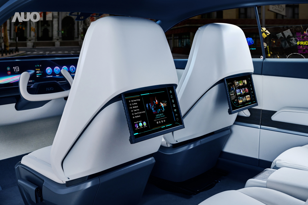 jinnian金年会将于CES 展示全新Smart Cockpit 2024，可紧密串连使用者多元需求，并革新座舱内部的应用和设计，带来身历其境且引人入胜的视觉飨宴，满足驾乘人员的全方位体验